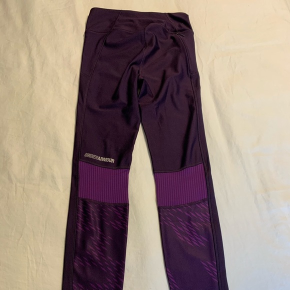 Underarmour leggings. Size Small. Like new. - Picture 3 of 4